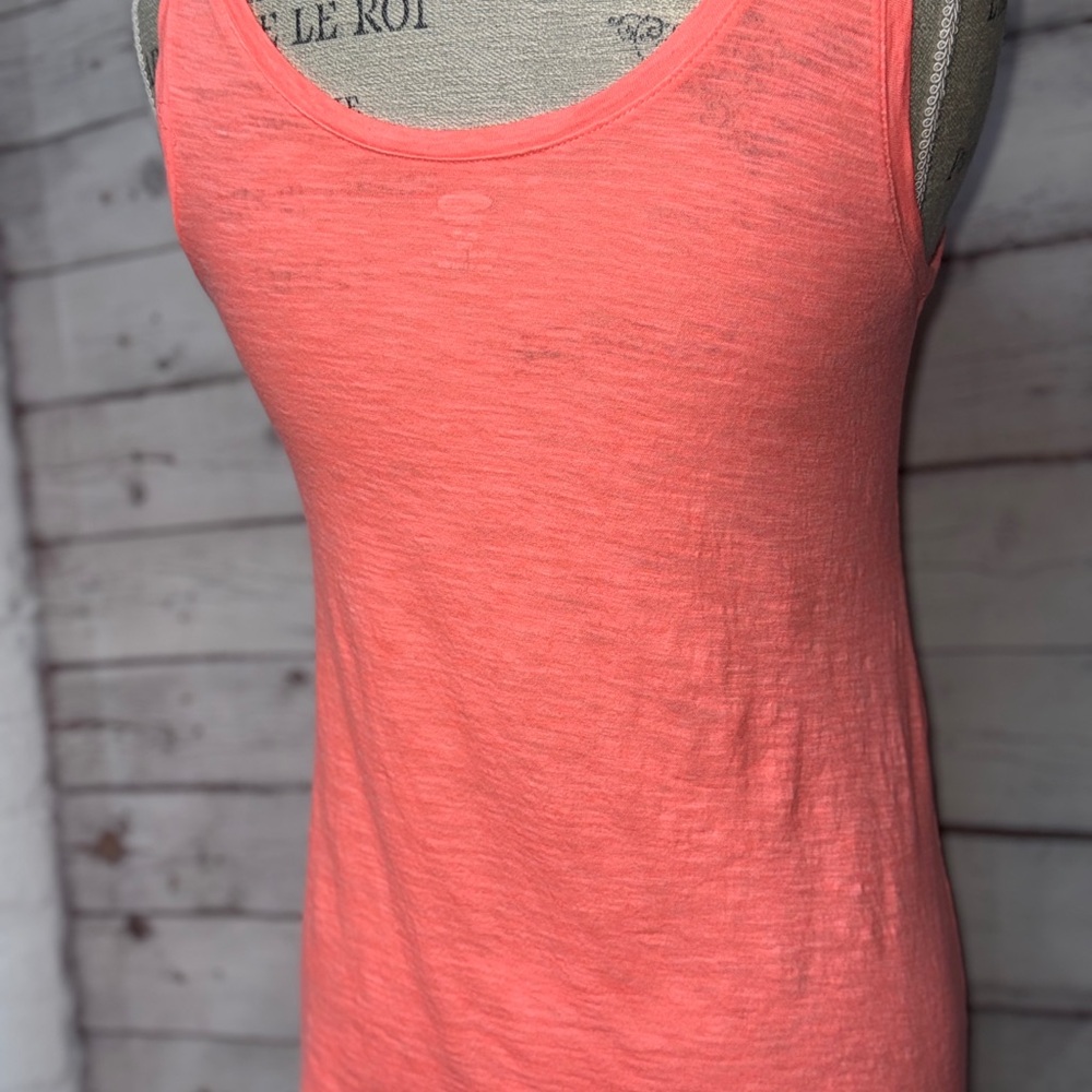 Old Navy Vibrant Coral Tank Top - Picture 3 of 3